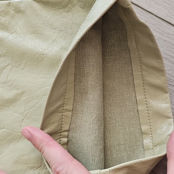 Noisy Mae Kane Faux Leather Light Sage Green Pants, Medium - Picture 8 of 16